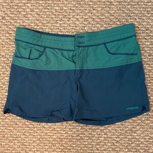 Patagonia Colorblock Wavefarer Board Shorts - Teal Navy - Women’s 10 - no wear